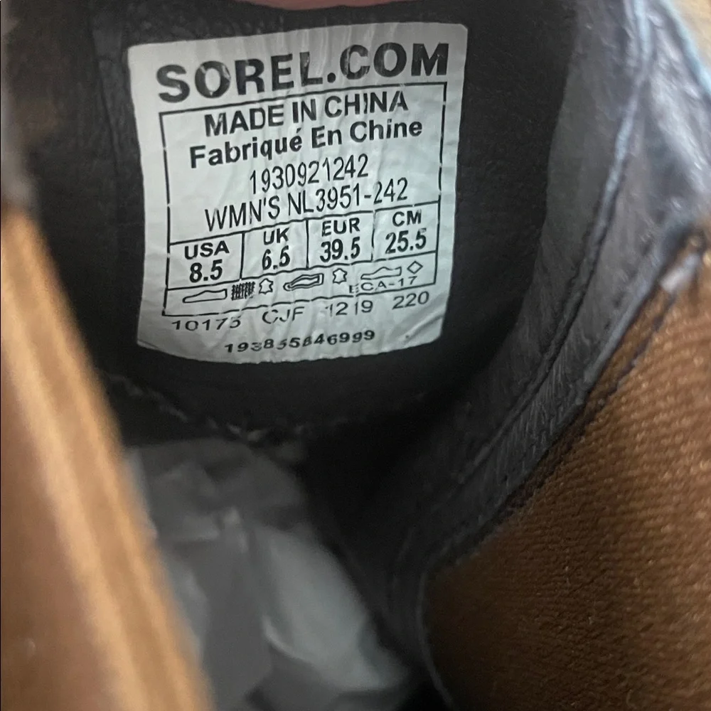 Sorel Tan Suede Wedge Boots Size 8.5